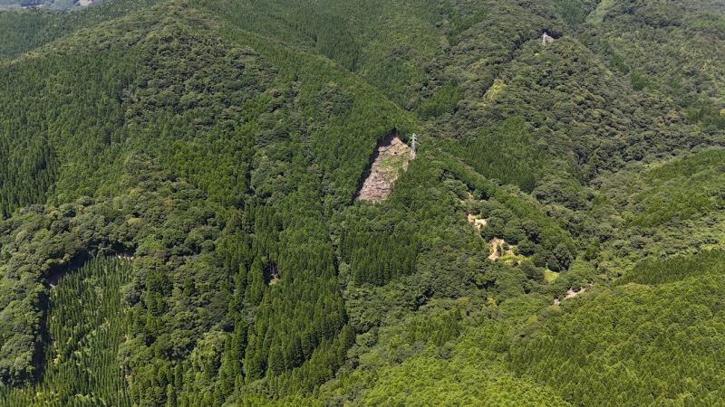 山林上空から見た現地