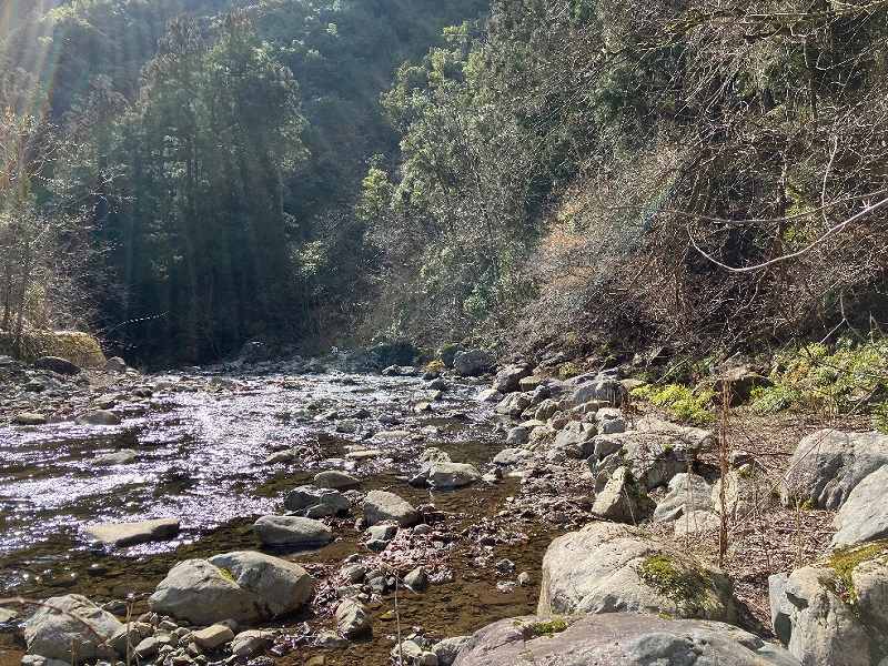 前面の川※対象右
